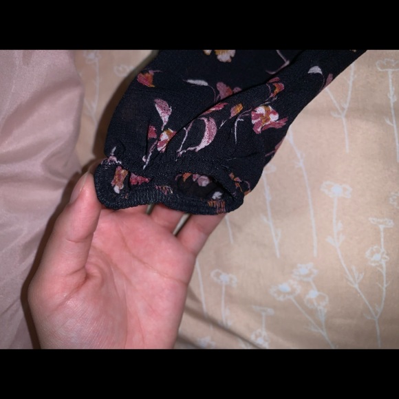 Multicolored flowy top - Picture 2 of 5